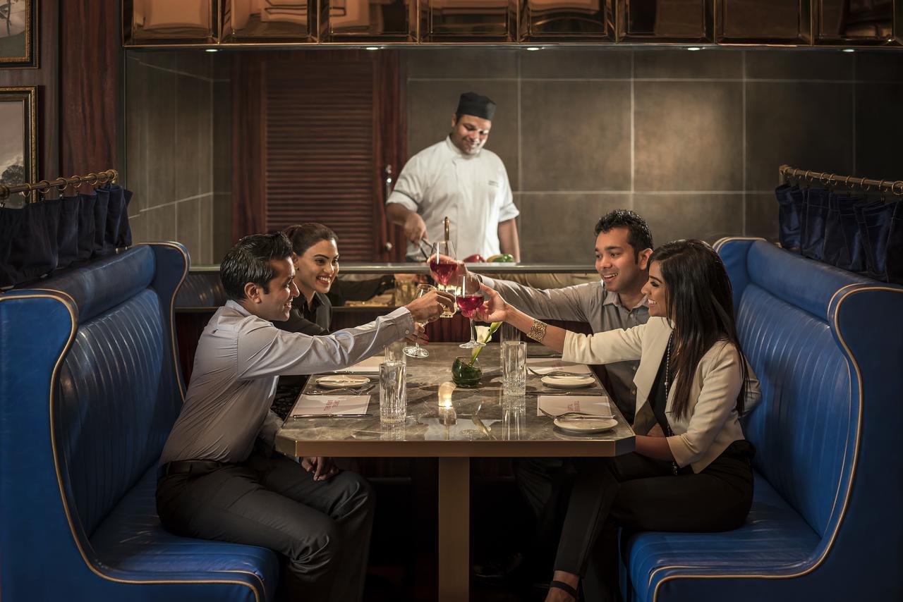 Shangri-La Colombo Exterior photo A restaurant in Mumbai, India