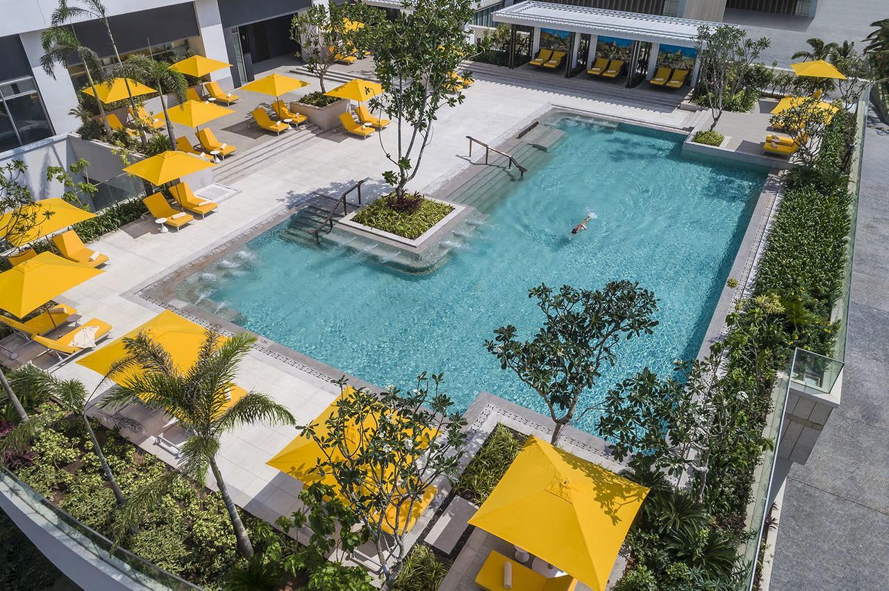 Shangri-La Colombo Exterior photo The swimming pool at the hotel